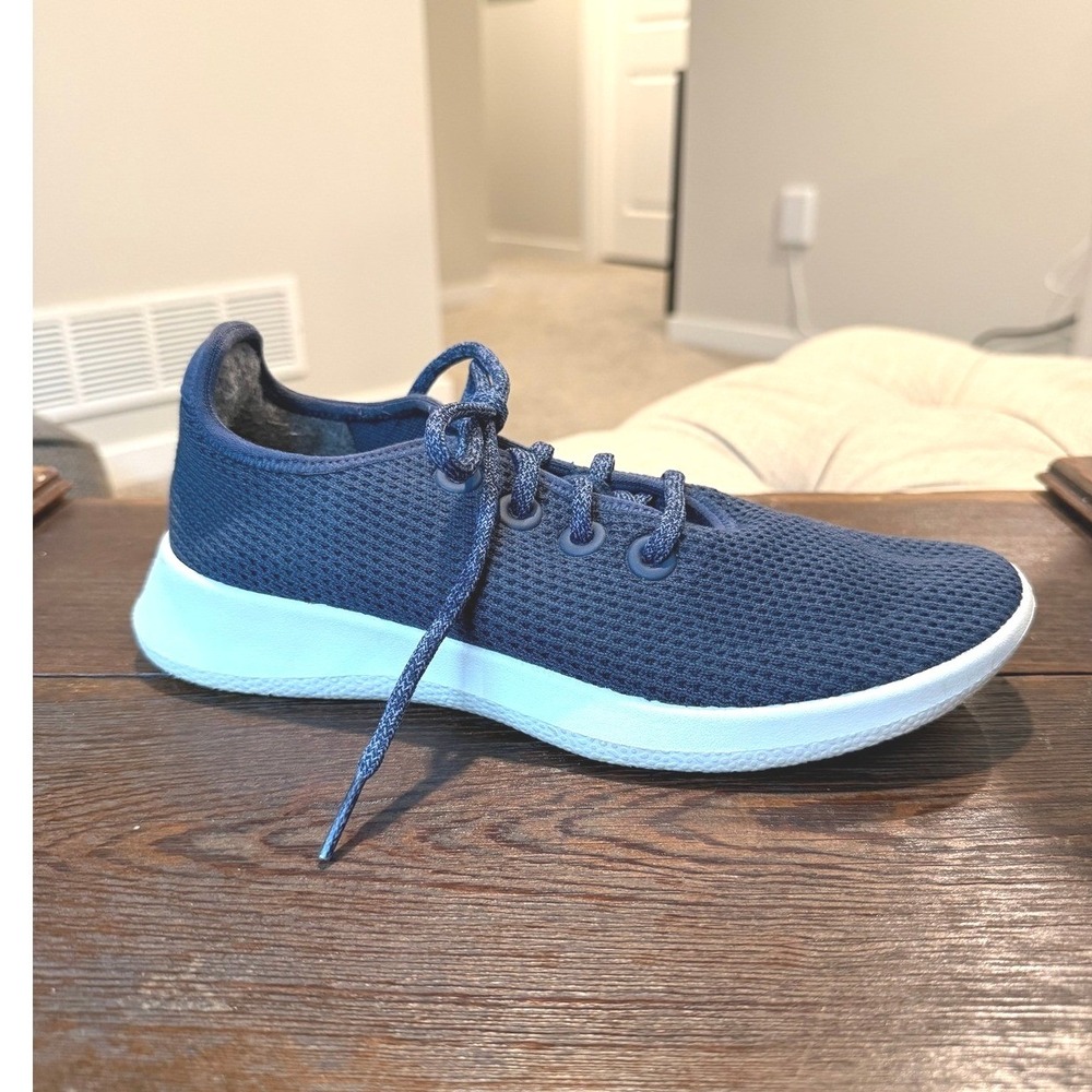 Allbirds Tree Runners Mens 6.5 Navy Blue White Sustainable Mesh Sneakers W8 Shoe